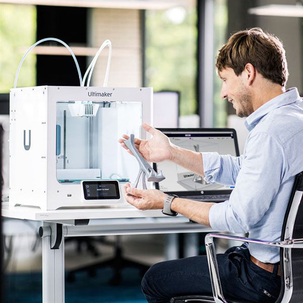 UltiMaker S3 in Use