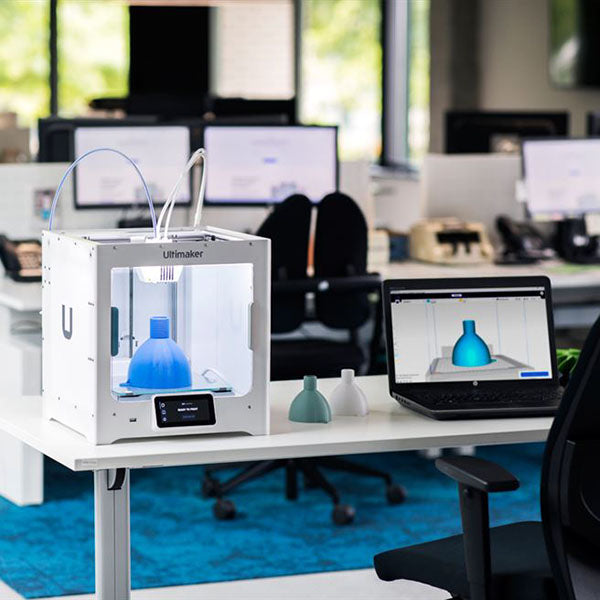 UltiMaker S3 on Desk